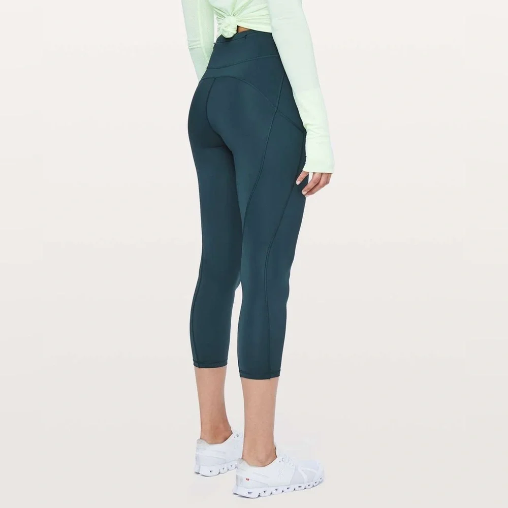 Lululemon Final Lap Crop *23